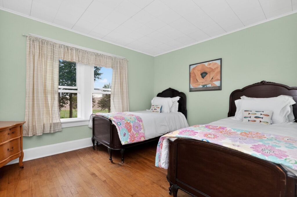 Hilltop Haven on Big Green